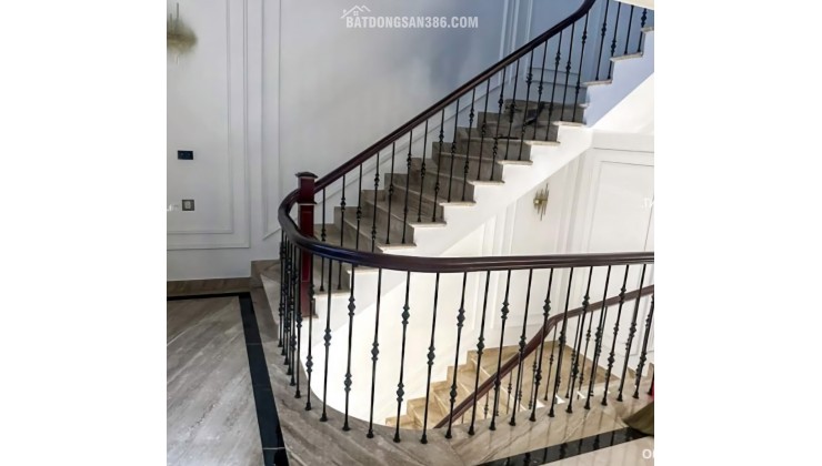 Tôi cho thuê nhà, Chùa Bộc, Phạm Ngọc Thạch, Đống Đa, 220m2x 3T -49 tr